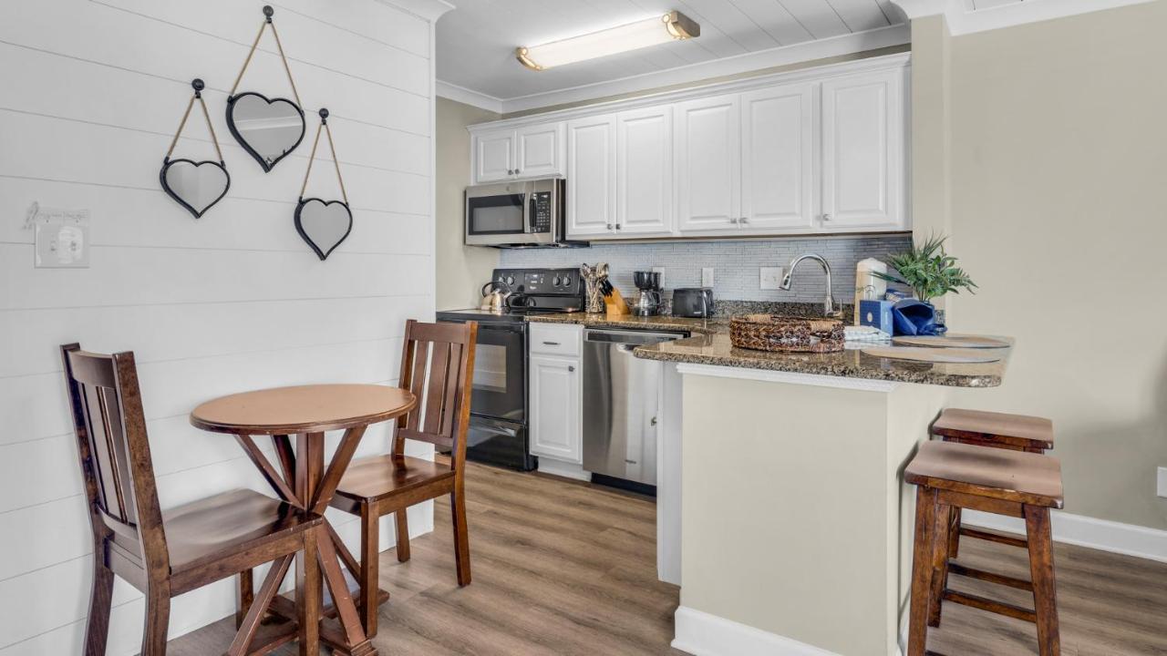 Sandpiper Cove 8120